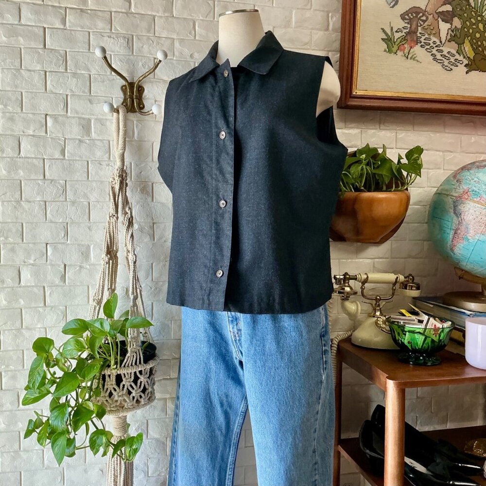Vintage 1990s Morton Bernarnd Classic 100% Wool Grey Structured Cropped Vest